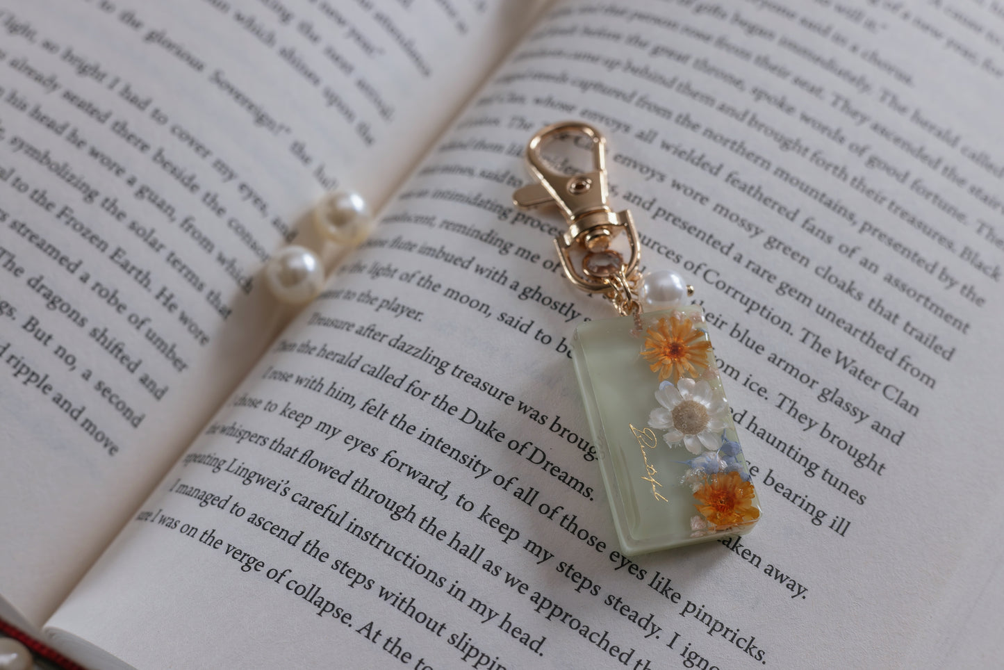 Daisy Keychain