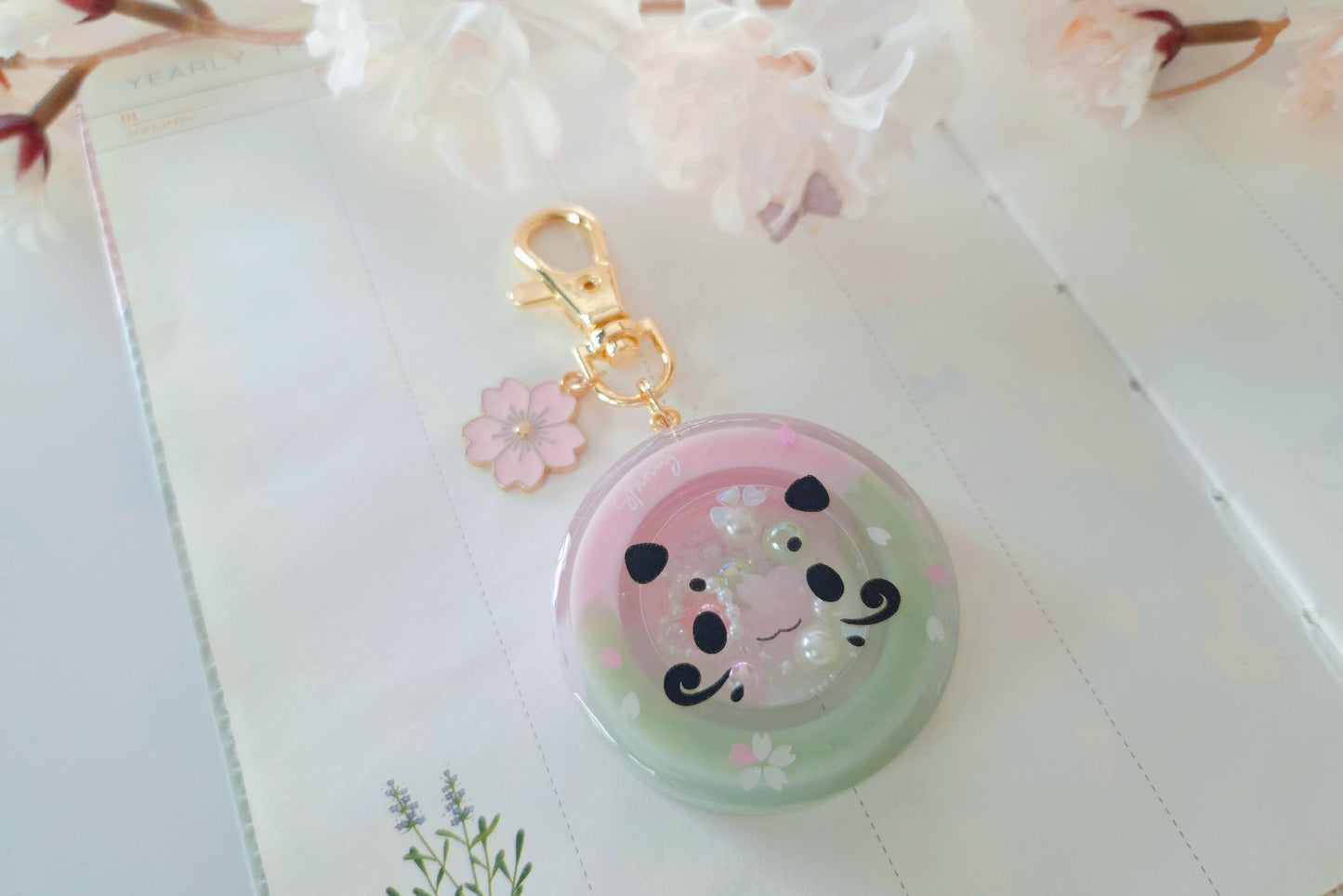 Spring Flower Shaker Keychain